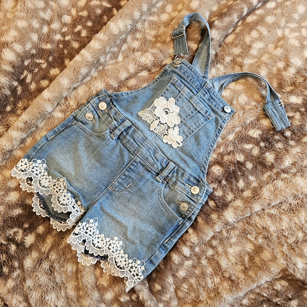 LIKE NEW Wonder Nation Overall Denim Shorts, Lace, Kids, Girls 3T Toddler